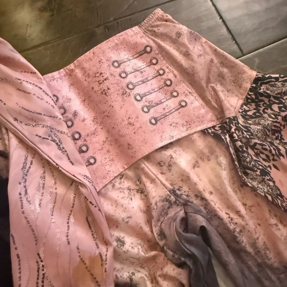 Disney Descendants 3 Audrey Kids Pink and Black Costume Set Size 9/10 - Picture 3 of 4